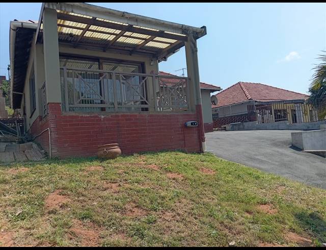 4 BEDROOM HOUSE FOR SALE IN BLUFF